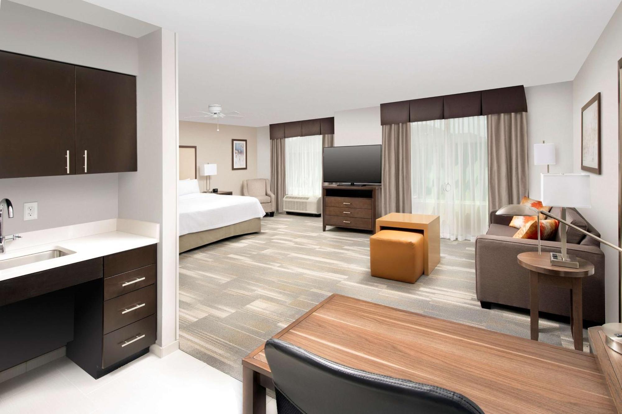 Homewood Suites By Hilton Kansas City Speedway Экстерьер фото