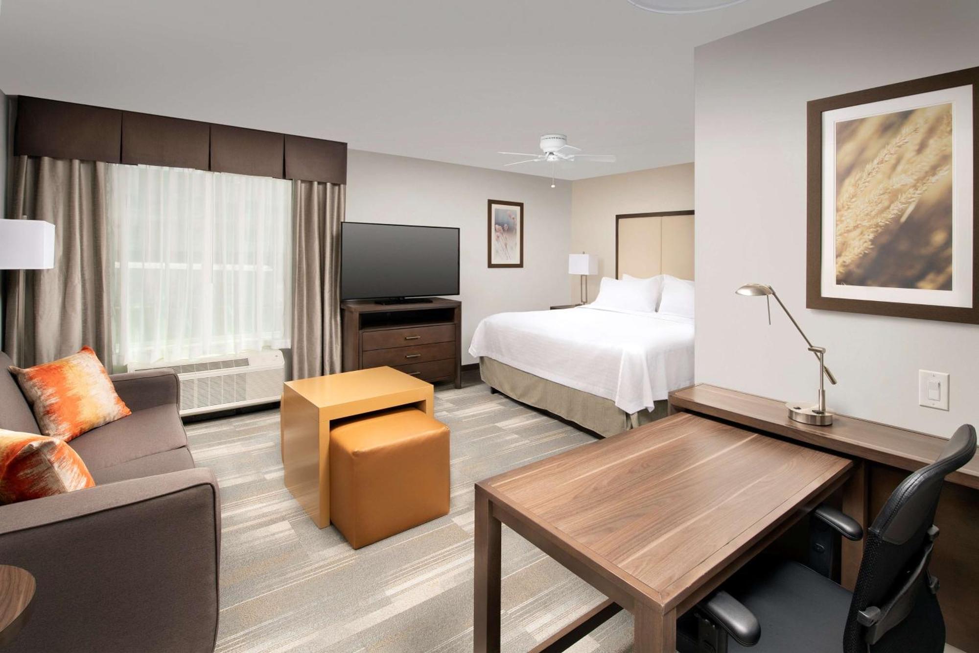 Homewood Suites By Hilton Kansas City Speedway Экстерьер фото