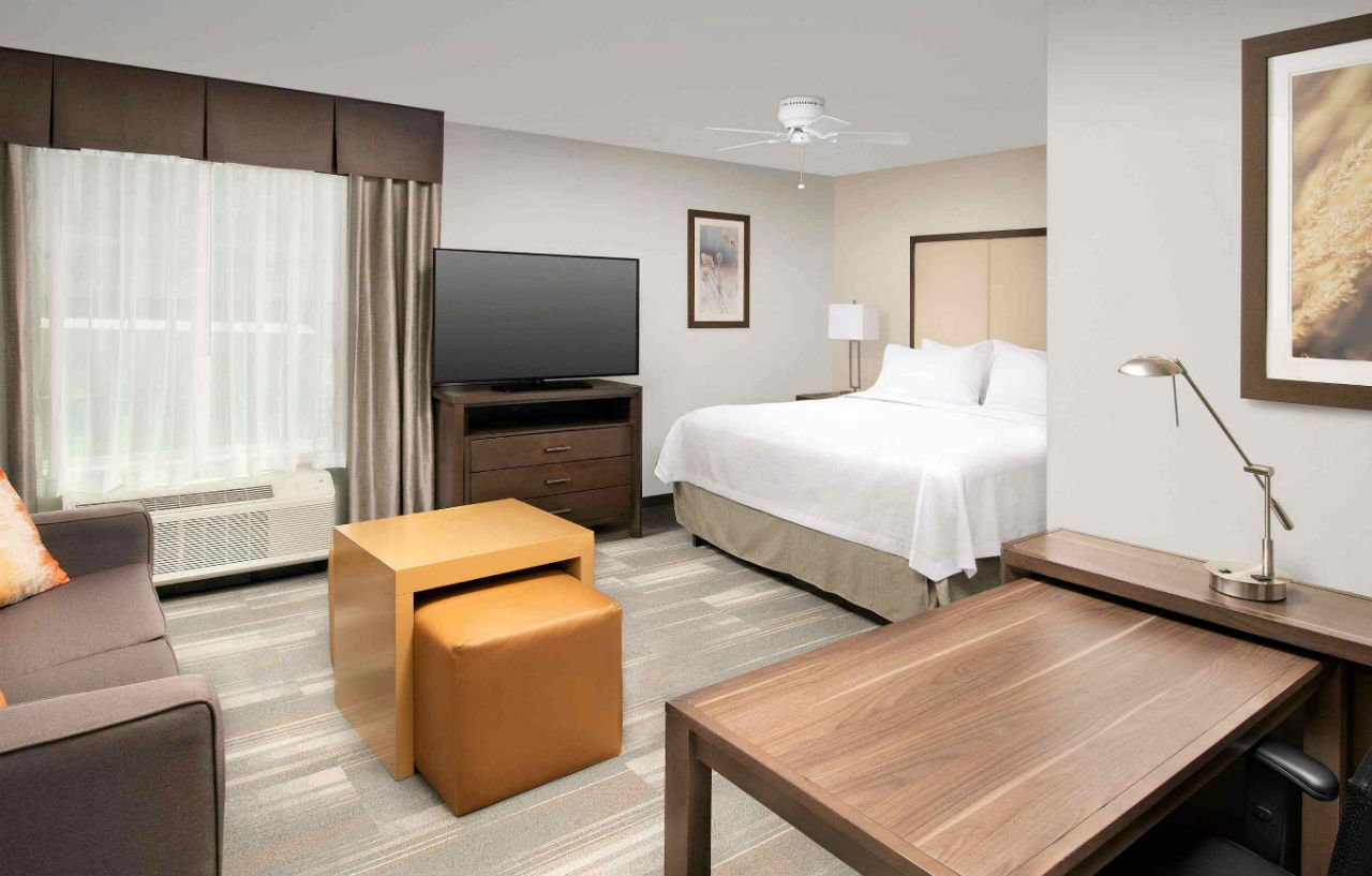 Homewood Suites By Hilton Kansas City Speedway Экстерьер фото