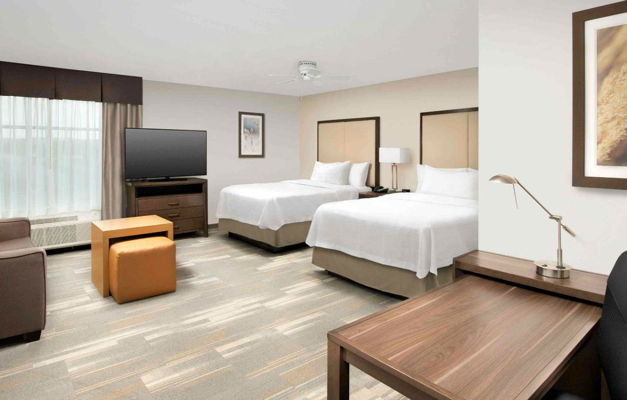 Homewood Suites By Hilton Kansas City Speedway Экстерьер фото